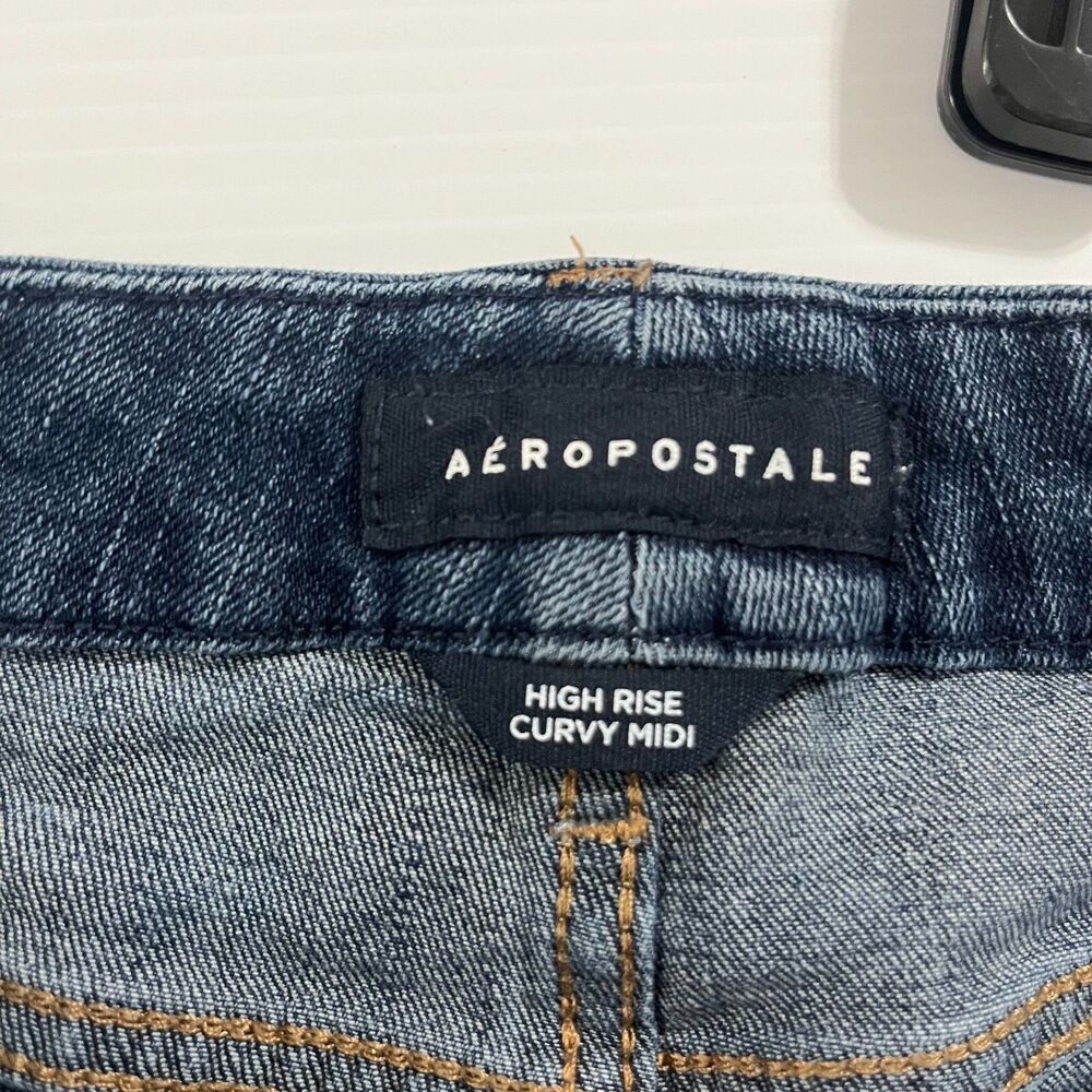 Aeropostale Womens High Rise Curvi Midi Shorts Denim Sz 8 Dark Wash Distressed - Picture 2 of 8
